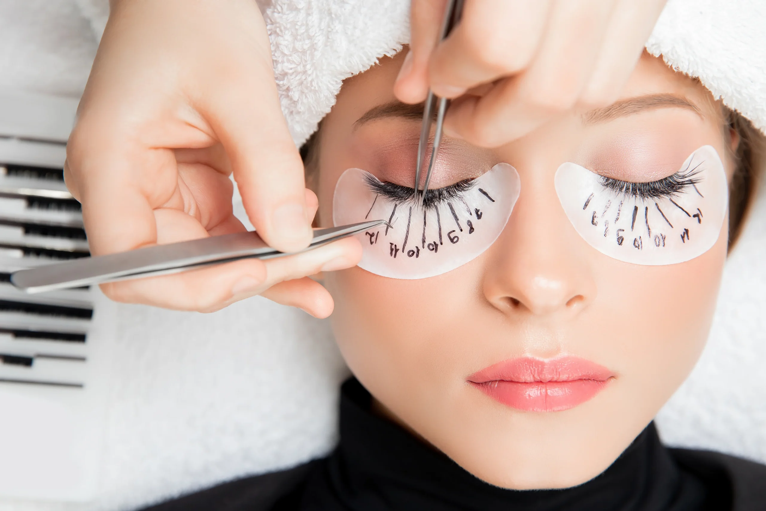 Lash Training Hero Section